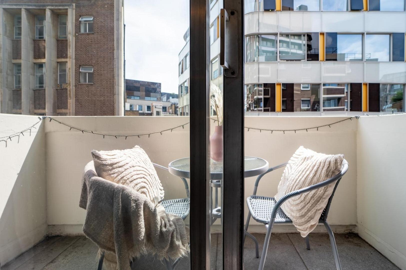 شقة Bnbnook - Soho & Regent'S Park - 1Br With Balcony لندن المظهر الخارجي الصورة